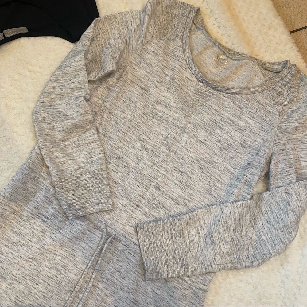 MAURICES heathered gray sweater
